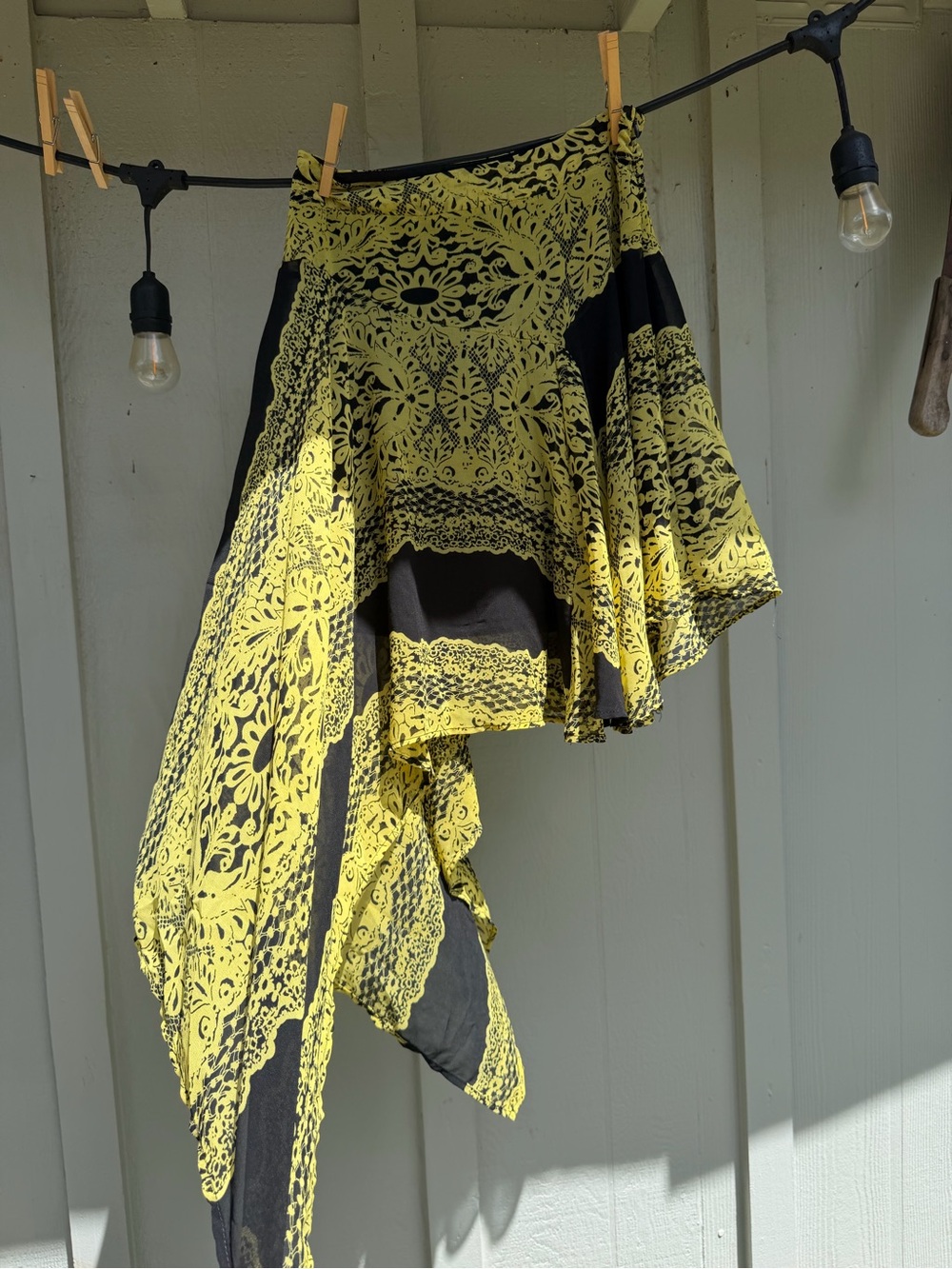Forever 21 Yellow and Black Asymmetrical Printed Skirt